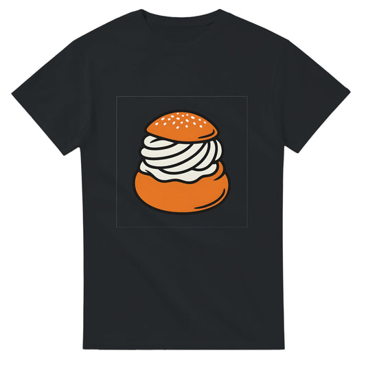Semla-T-shirt för fettisdagsälskare. Perfekt året runt för att fira med denna klassiska bulle.