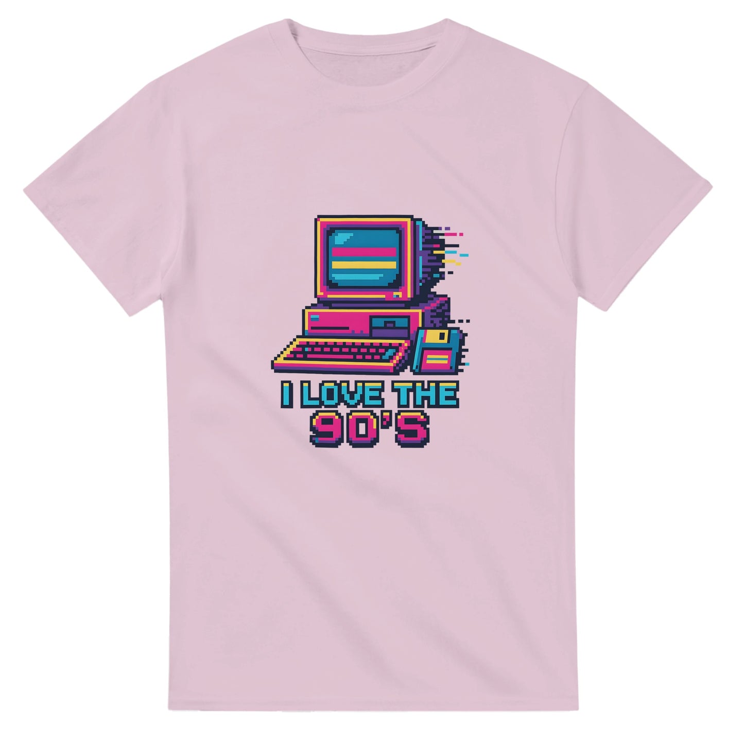 Pixelart-T-shirt med 90-talsvibbar, datorer, disketter och glitch-effekter. Nostalgisk resa tillbaka i tiden.