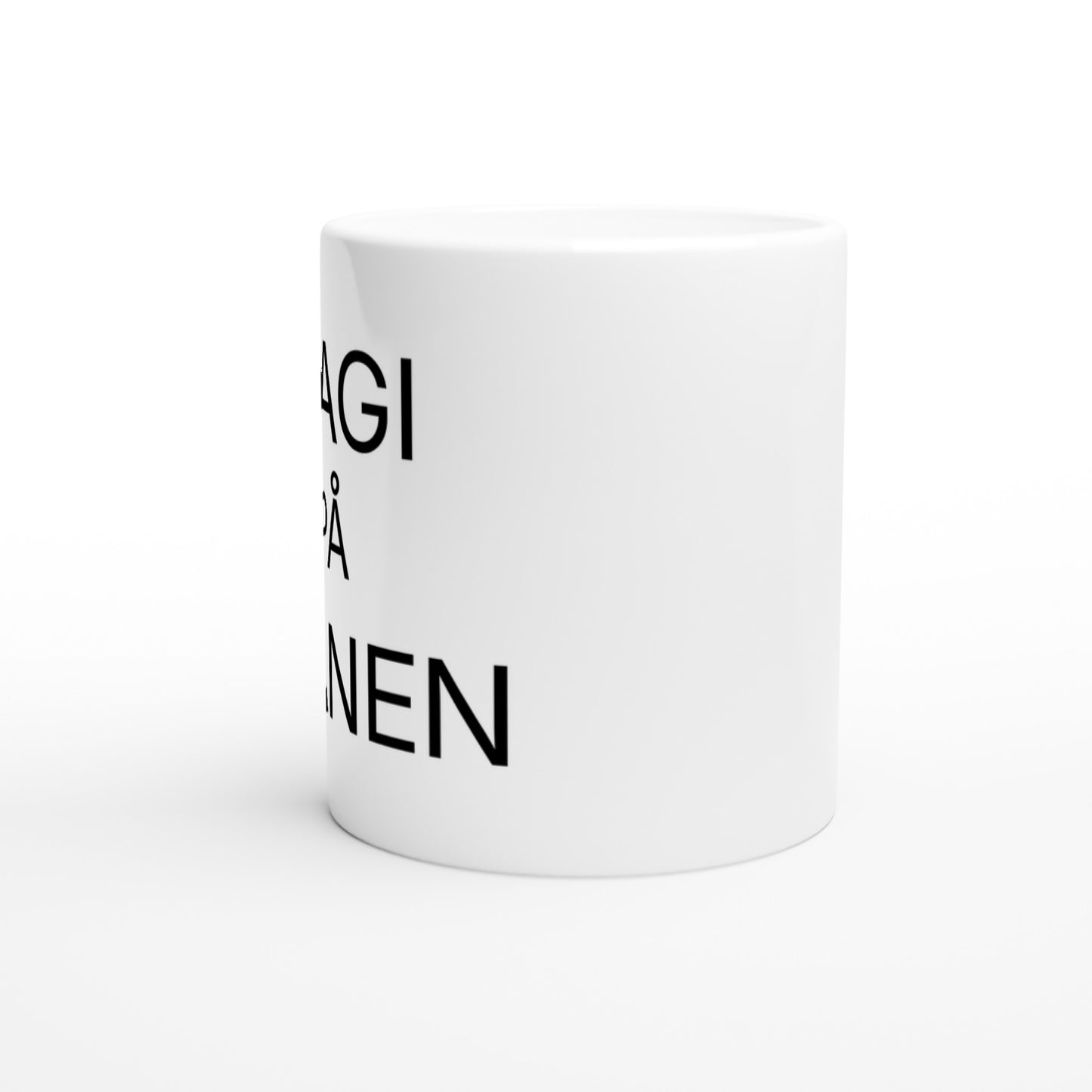 Mugg med fotbollstema som hyllar sportens oförutsägbara magi och passion.