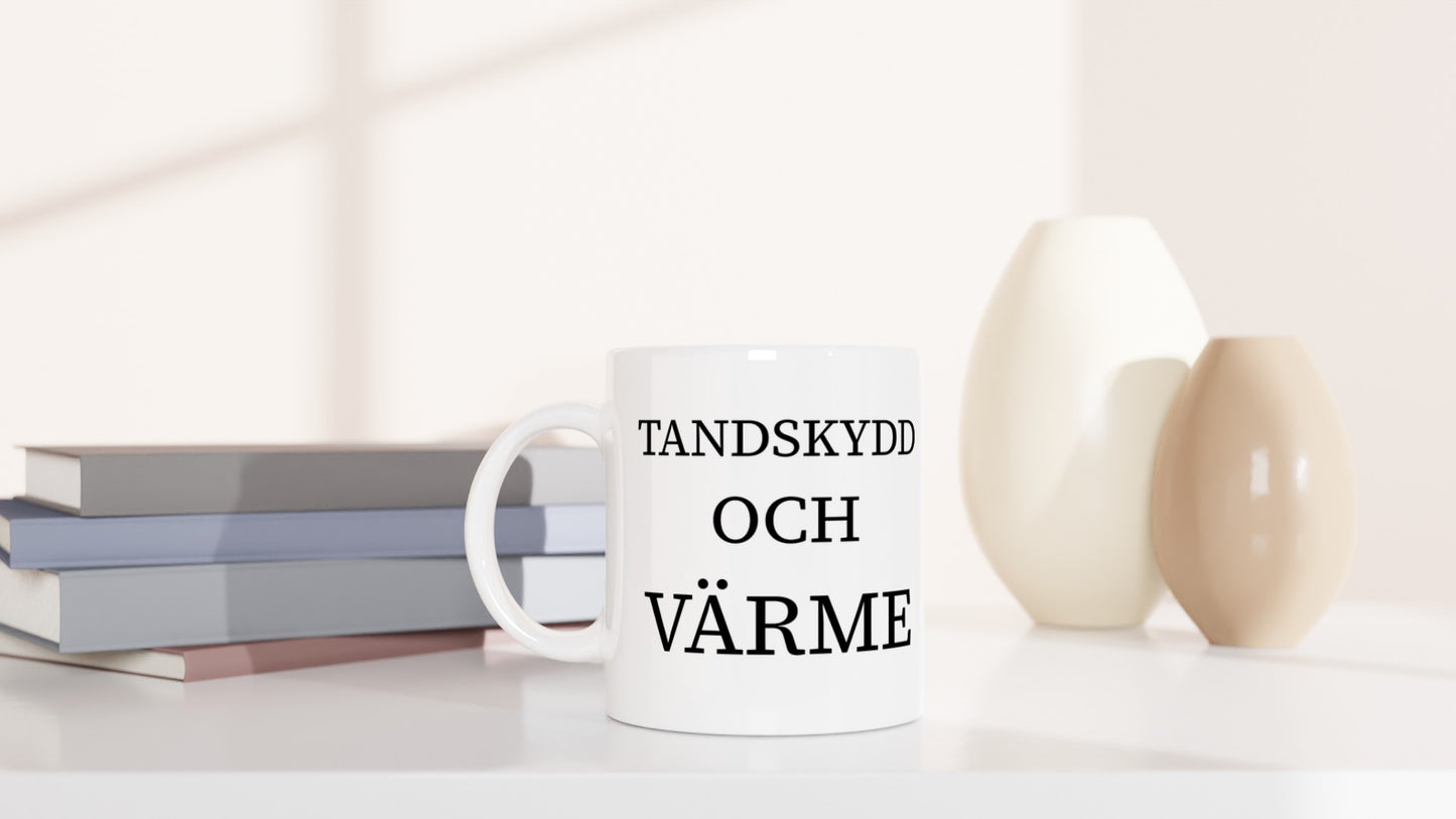 Tandskydd och värme för hockeyentusiaster - en praktisk mugg för skydd och komfort.