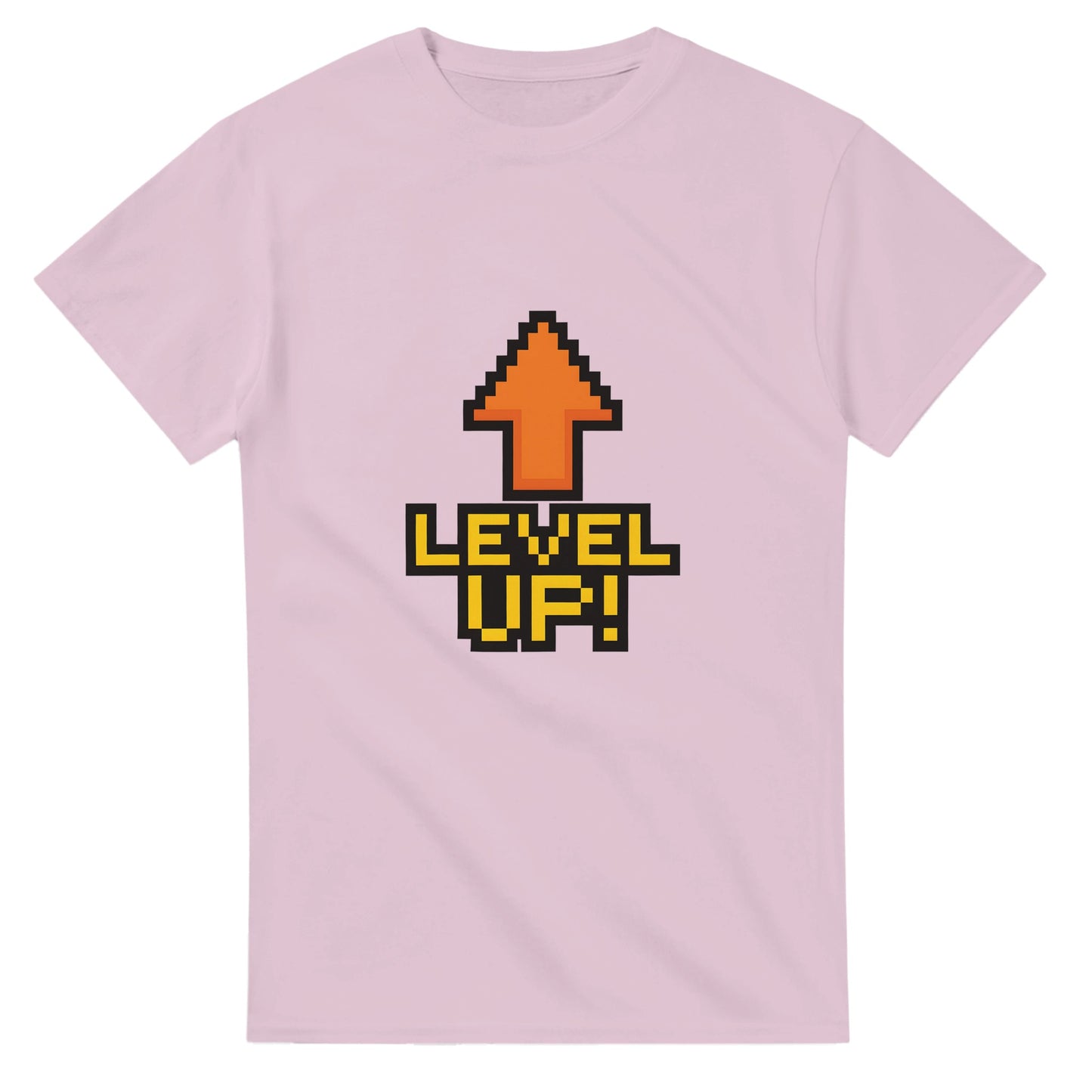 T-shirt med pixelart-motiv av stigande pil och texten 'Level Up!', inspirerad av retro tv-spel.