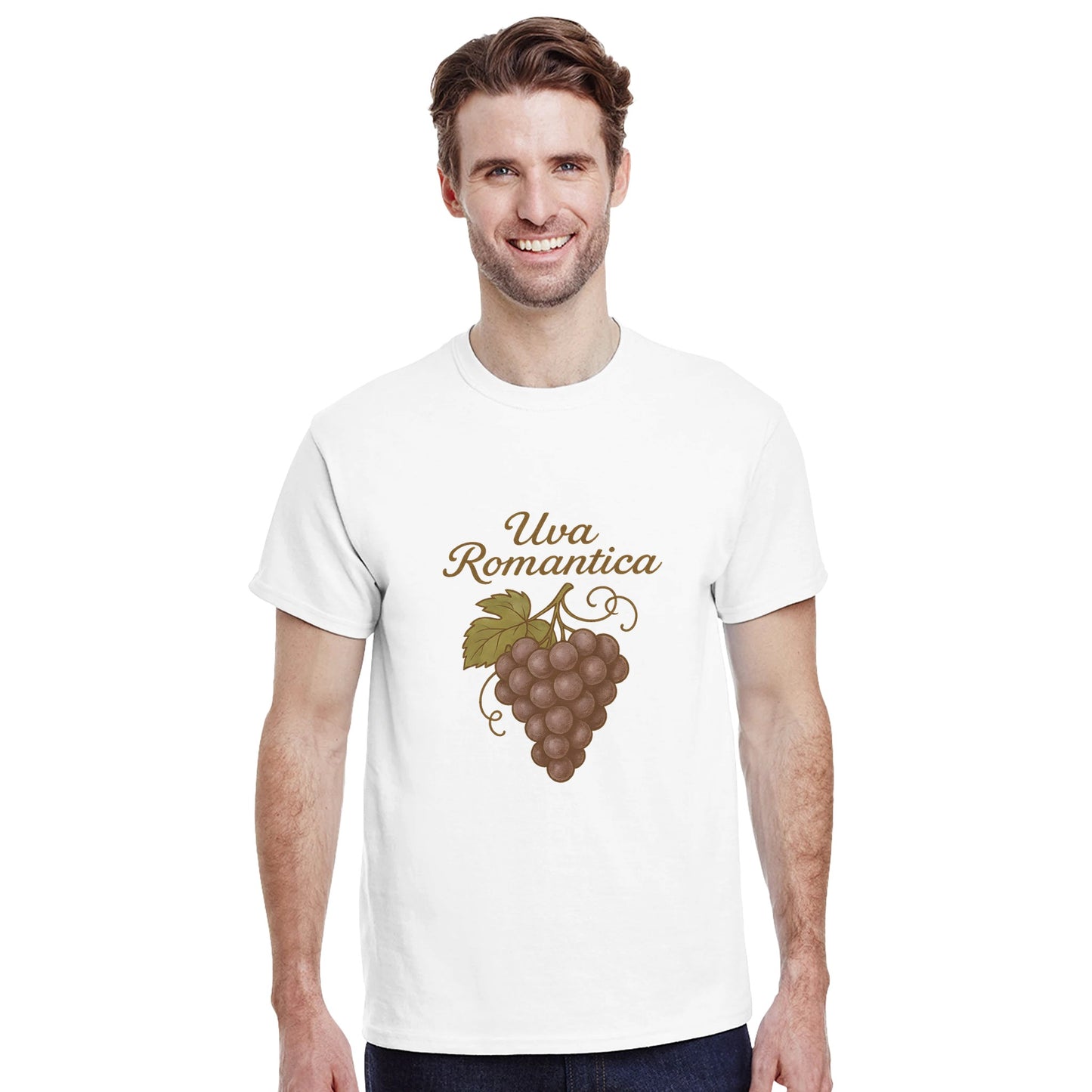 T-shirt med retrostil, 'Uva Romantica' på italienskt manér ovanför, romantisk druvklase.