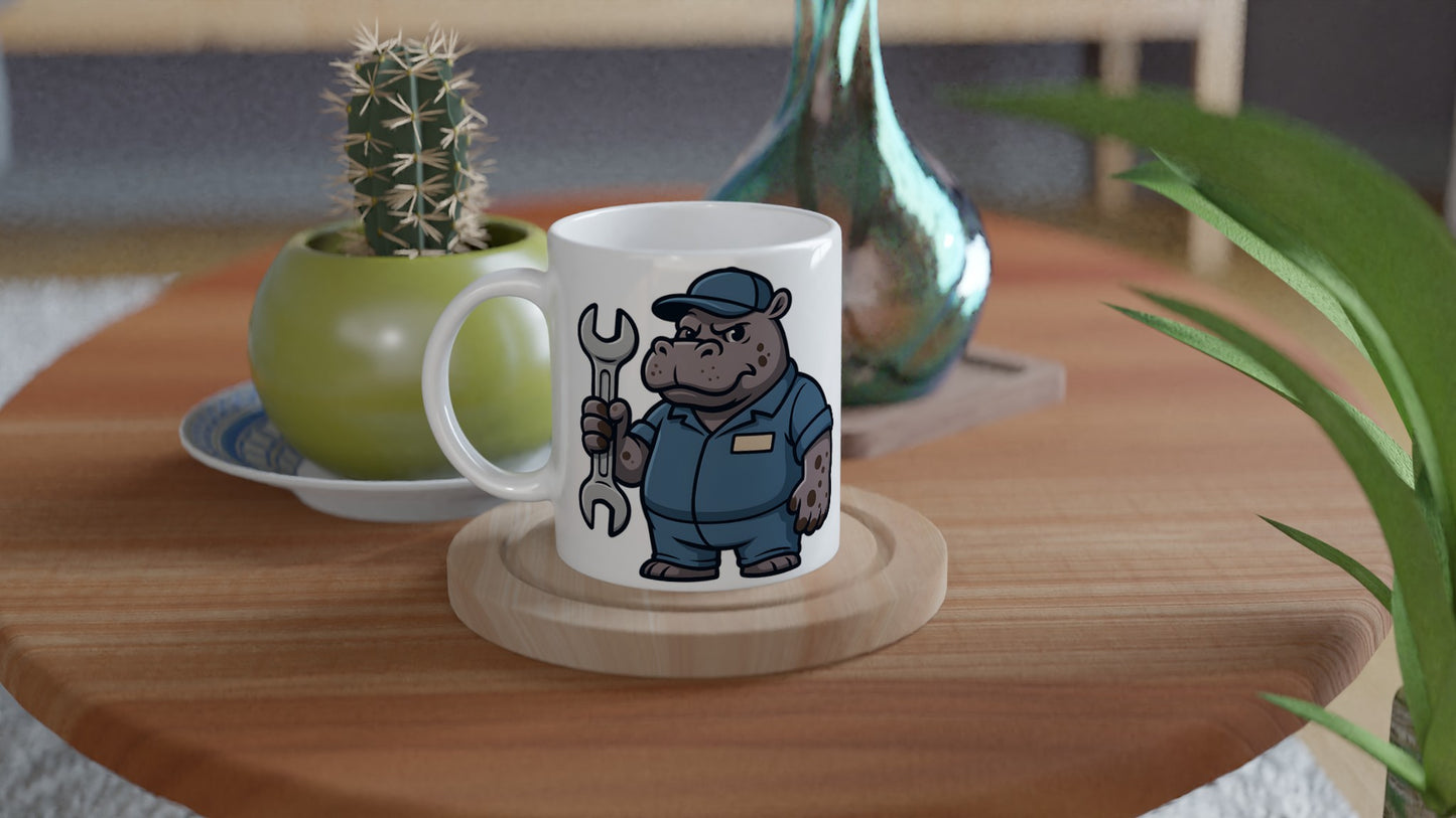 Flitig Flodhäst - Mugg med mekaniker flodhäst, redo med skiftnyckel och smutsiga tassar. Rolig och unik mugg.