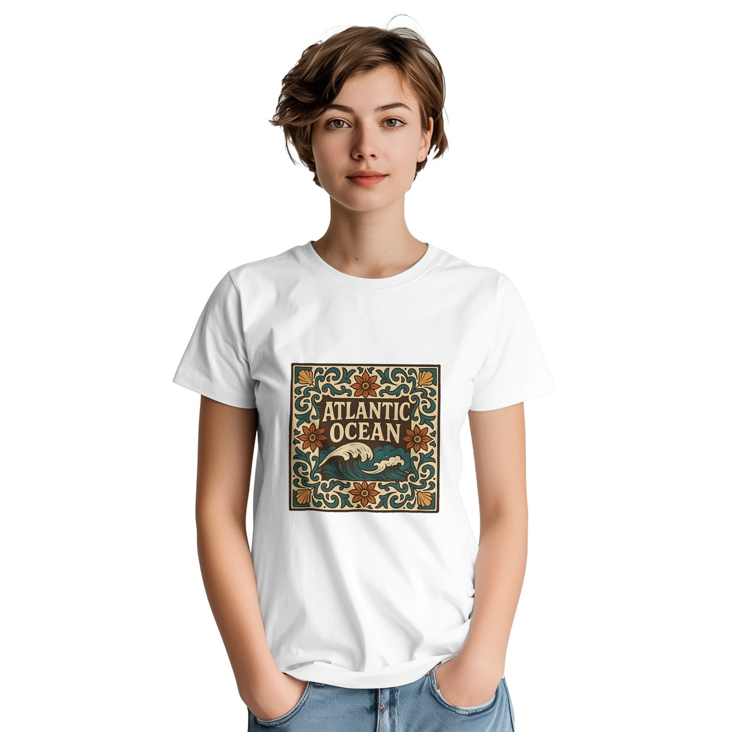T-shirt med azulejomönster i vintagestil, inspirerad av Atlanten. Upplev Portugals skönhet och kultur.