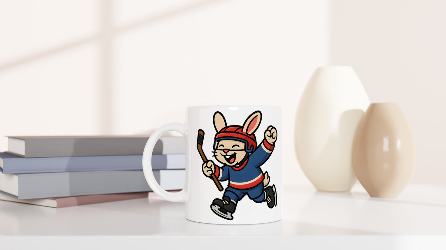 Kanin i ishockeyutrustning gör mål. Perfekt present för sportig djurälskare.