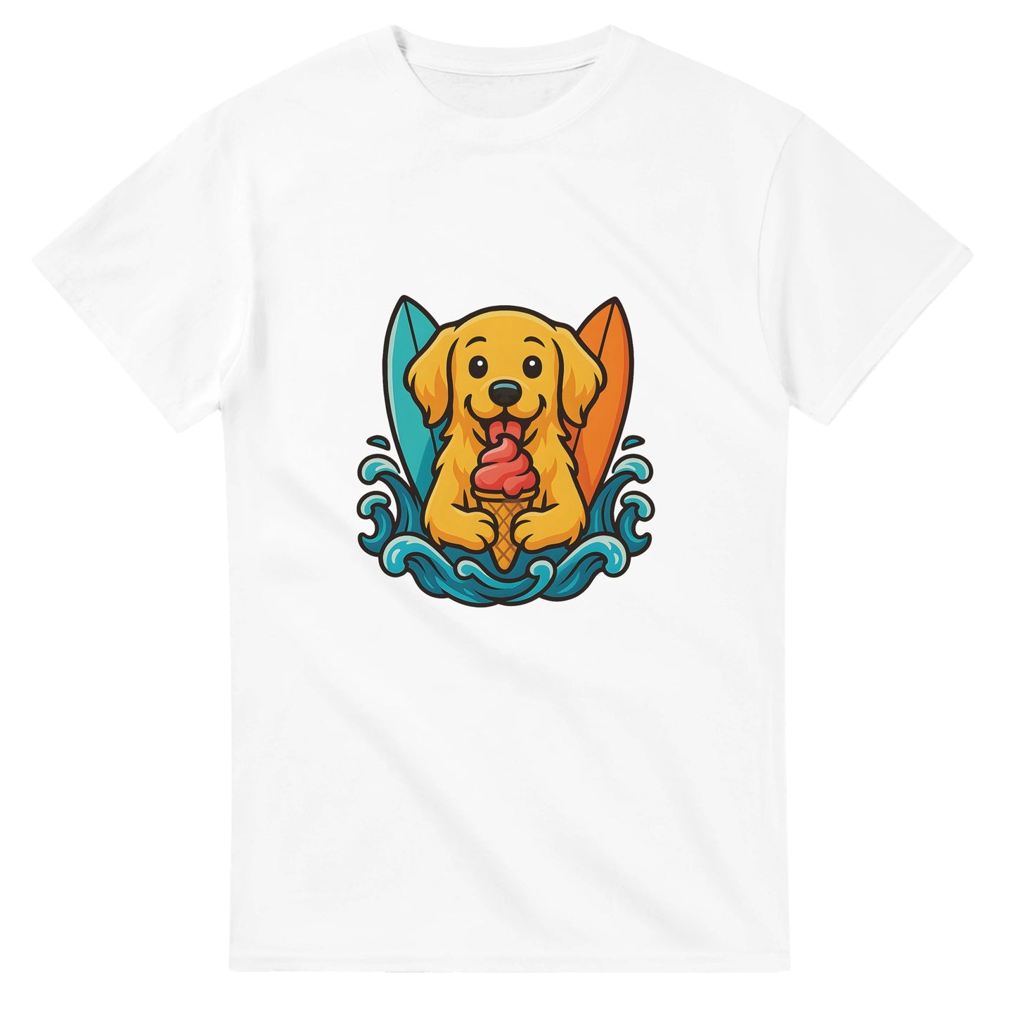 Söt golden retriever med glass och surfbrädor vid tropiska vågor. Perfekt för strandentusiaster!