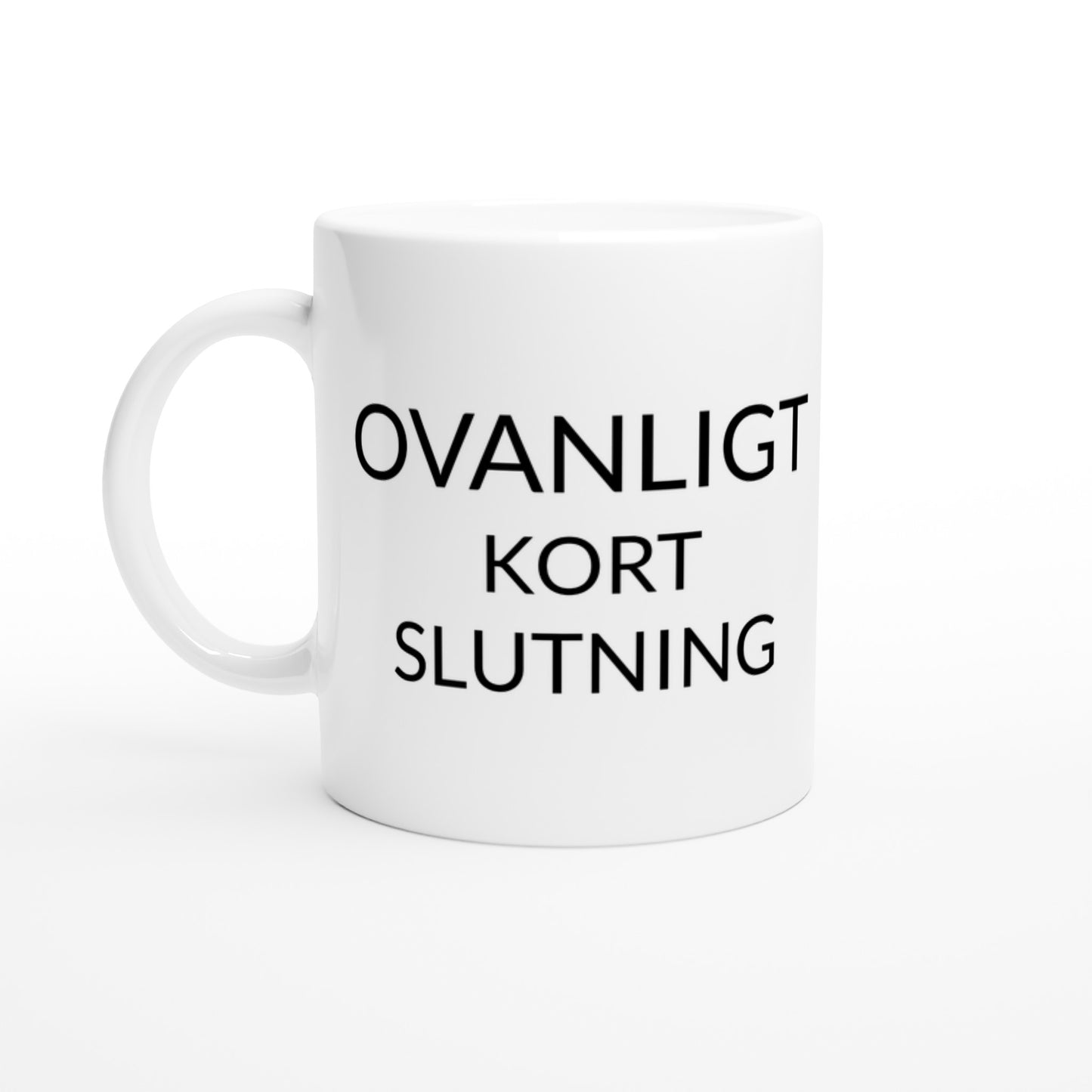 Överraskande Kortslutning - en humoristisk mugg för elektriker som skildrar oväntade ögonblick i vardagen.