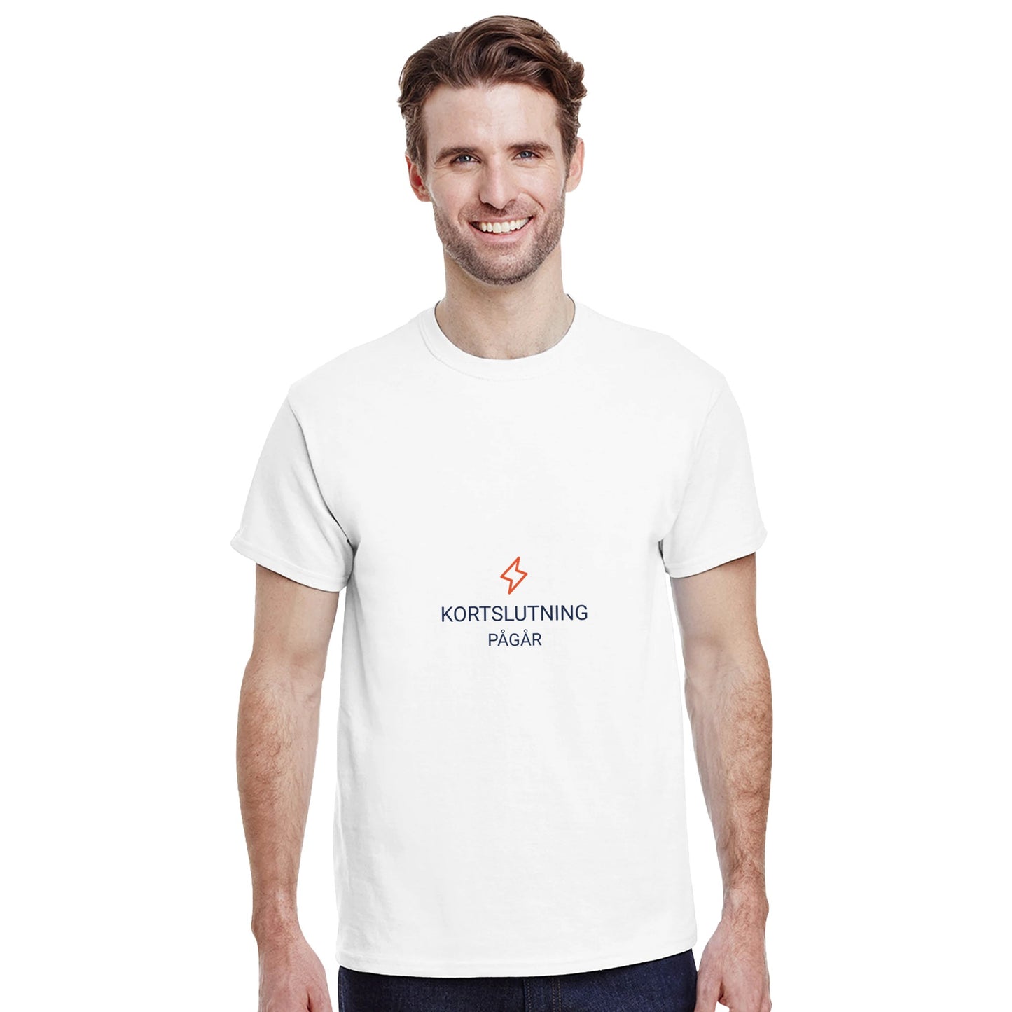 Elektrikerdesign med blixt och kortslutningsvarning, perfekt arbets-t-shirt.