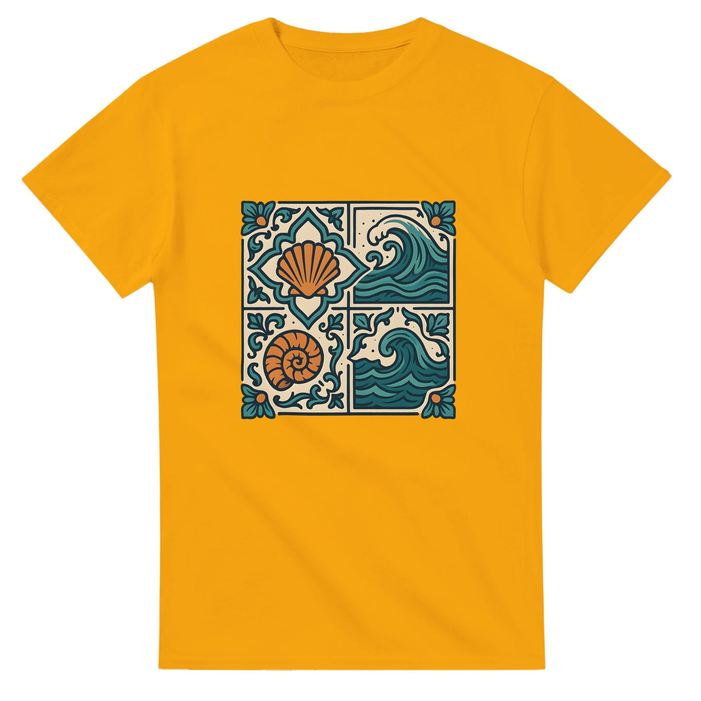 T-shirt med portugisiska kakelmönster i vintagefärger – perfekt för havsälskare och Portugal-fans.