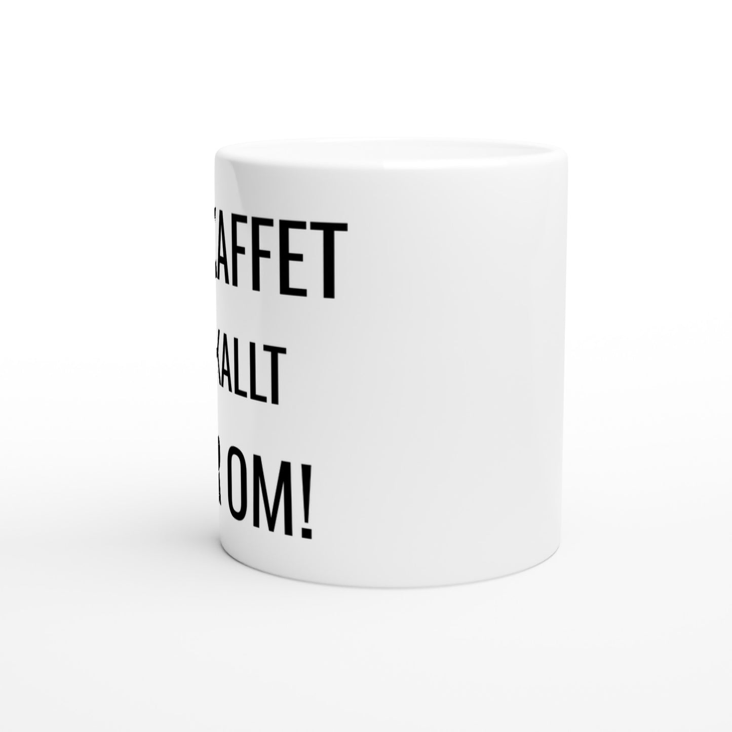Kaffe på is med en påminnelse om livets överraskningar för multitaskers.