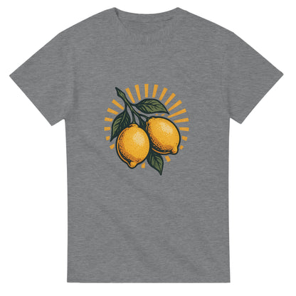 T-shirt med vintage citron och solmotiv - perfekt för en italiensk sommar.