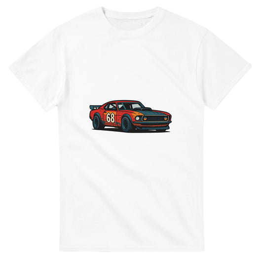 T-shirt med gatuloppstema och en vintage bil med en historia av fart och förändring.