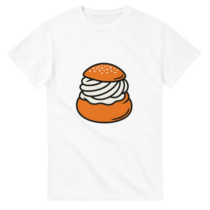 Semla-T-shirt för fettisdagsälskare. Perfekt året runt för att fira med denna klassiska bulle.