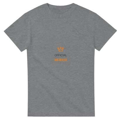 Officiell Hug Dealer t-shirt för den kramglada pojkvännen. Sprider glädje och skratt!