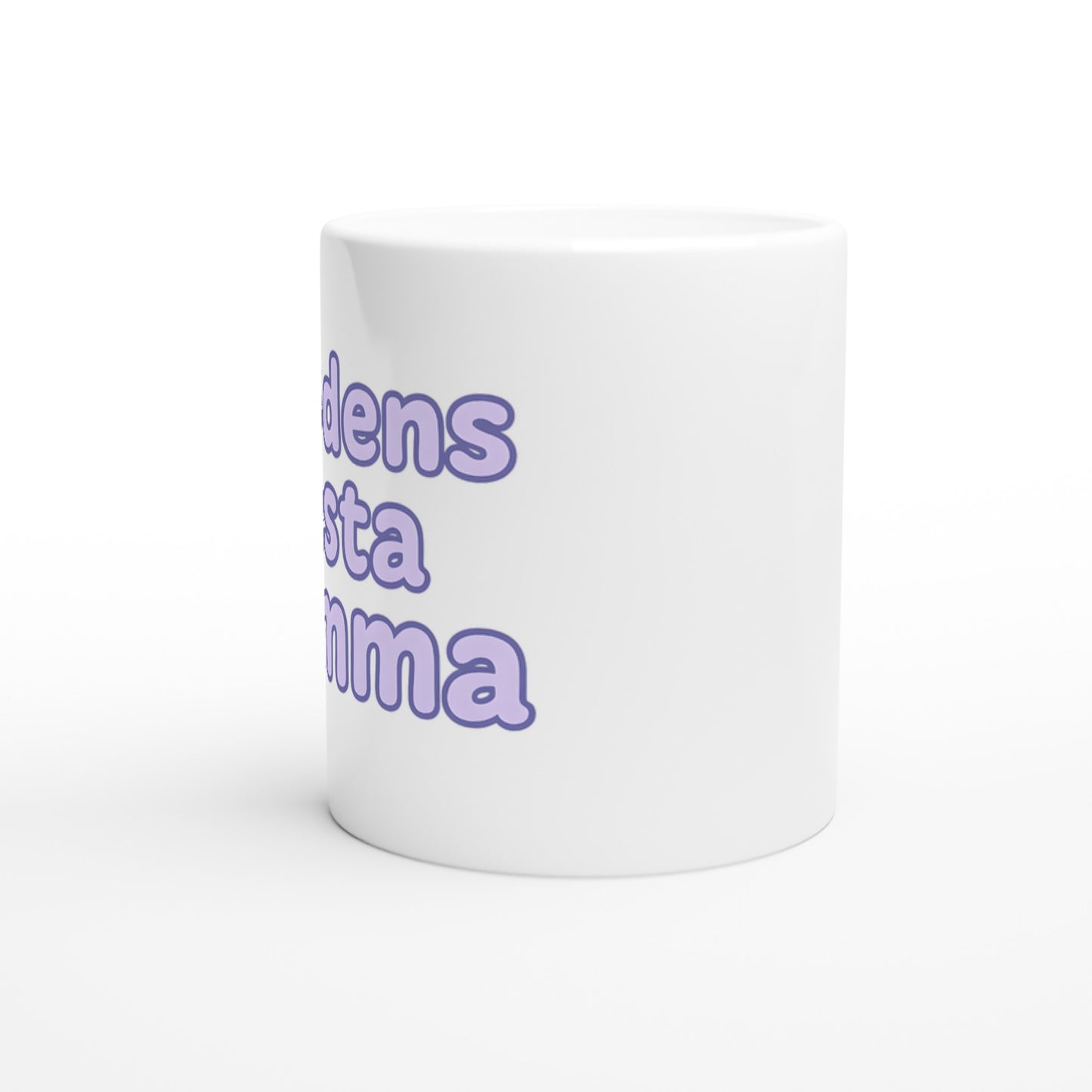 T-shirt med lekfull text 'Världens bästa mamma'. Mysig mugg i pastell-lila nyans och rund font.