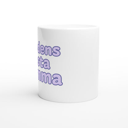 T-shirt med lekfull text 'Världens bästa mamma'. Mysig mugg i pastell-lila nyans och rund font.