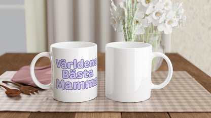 T-shirt med lekfull text 'Världens bästa mamma'. Mysig mugg i pastell-lila nyans och rund font.