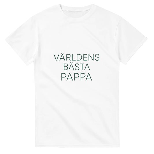 T-shirt med minimalistisk design, 'Världens bästa pappa' i tunn sans-serif font, elegant mörkgrön färg.