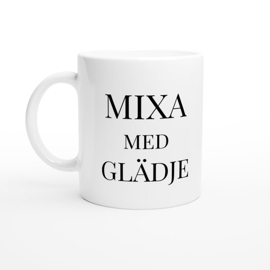 Mugg för kreativ kock som mixar ingredienser & känslor med stil & glädje. Perfekt för glada stunder i köket.