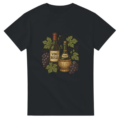 T-shirt med vin och vinstockar, perfekt för att fira italiensk tradition. Vacker vintage vinillustration för vinentusiaster.