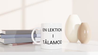 Lärare undervisar med tålamod och engagemang i En lektion i tålamod.