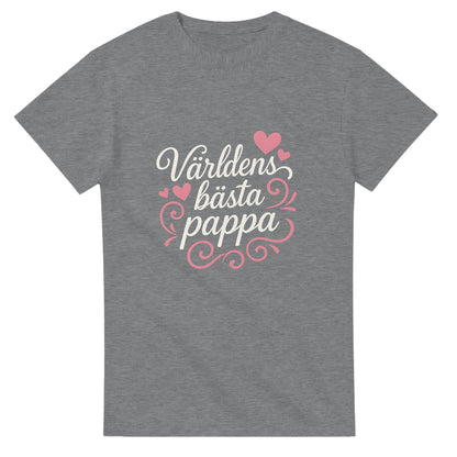T-shirt med hjärtans design för den bästa pappan. Romantisk och stolt stil, perfekt för alla pappor att bära med glädje.