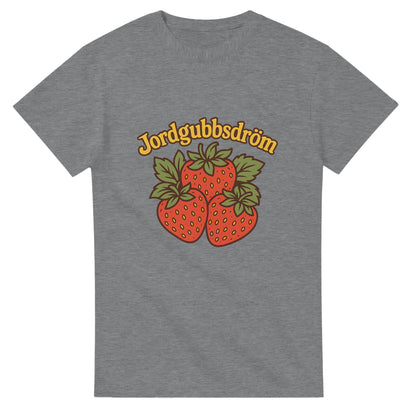 T-shirt med retro jordgubbsmotiv Jordgubbsdröm i lekfull vintage-stil. Färgstarkt och somrigt!