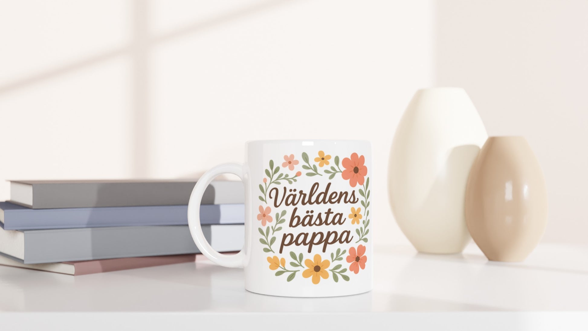 Elegant mugg med texten Världens bästa pappa och blommiga mönster. Perfekt för att visa kärlek och uppskattning.