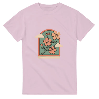 Japansk T-shirt med körsbärsblomdesign för en nostalgisk resa till Japan.