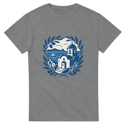 Vintage T-shirt med blåvitt kustlandskap för dig som älskar Greklands charm. Upplev Greklands kust varje dag.
