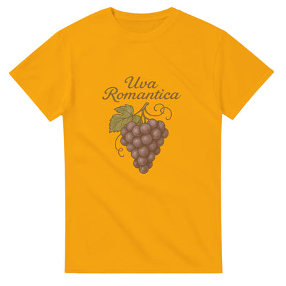 T-shirt med retrostil, 'Uva Romantica' på italienskt manér ovanför, romantisk druvklase.