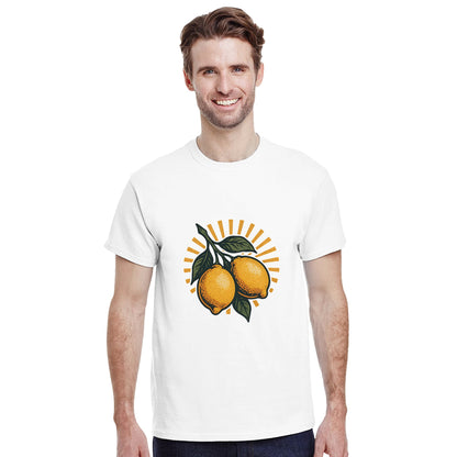 T-shirt med vintage citron och solmotiv - perfekt för en italiensk sommar.