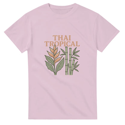 Vintage t-shirt med tropiska växter från Thailand, perfekt för att ta med sig på resan.