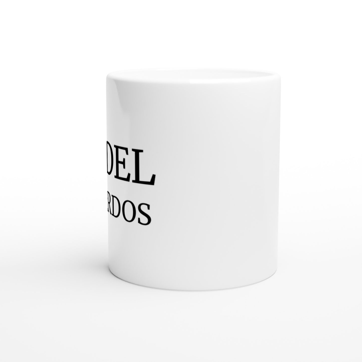 Padelmugg för den överbefruktna spelaren. Fånga intensiteten och kärleken till spelet med denna mugg.