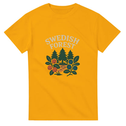 Utforska svensk skogsmagi med bär och vintage design, perfekt för naturälskare.