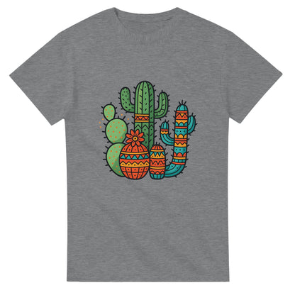 T-shirt med livliga kaktusar och traditionella mönster för att fira den mexikanska kulturen. Viva la Kaktus!