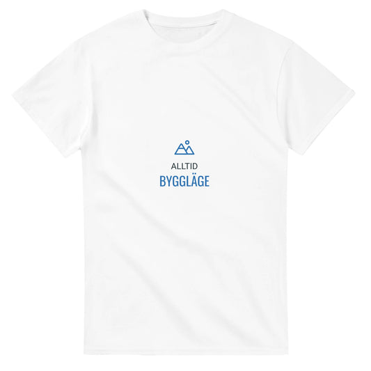 Byggarens bekväma t-shirt med bergsikon för alltid redo att arbeta.