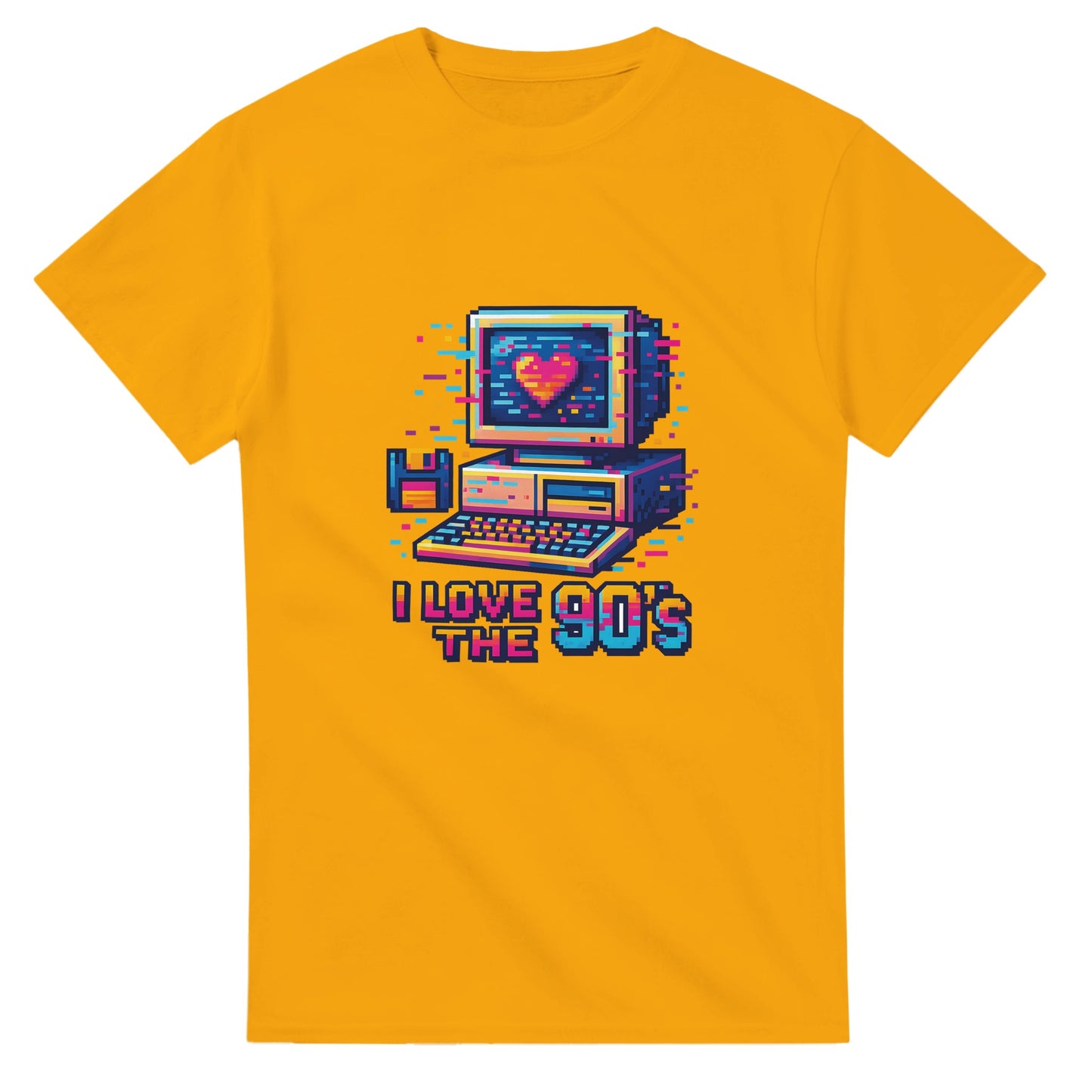 T-shirt med 90-tals pixelart-design av datorer och disketter i livliga färger och glitch-effekt. Perfekt för spelentusiaster.
