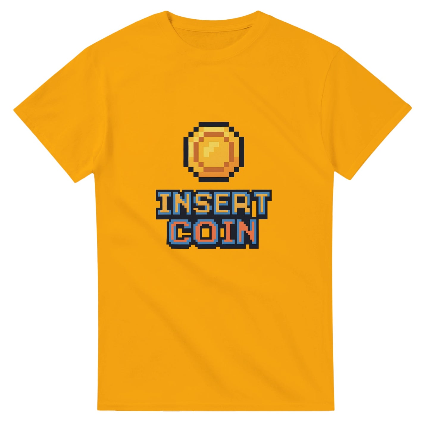 T-shirt med mynt och 'Insert Coin' text för nostalgiska gamers.