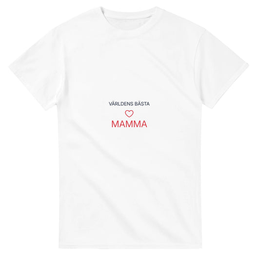 T-shirt med minimalistisk design för mamma med hjärtat i centrum. Enkel och stilren med två textlinjer.