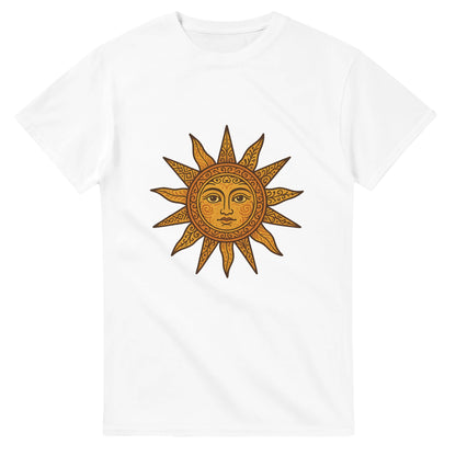 Vintage T-shirt med soligt motiv och varma färger som fångar den spanska solens essens.