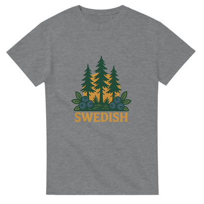 Vintage t-shirt med svensk skogsinspiration, kombinerar stil och natur med bär och barr.