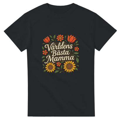 Mamma i Blom T-shirt med stilfulla blommor och elegant text. En design som verkligen sticker ut.