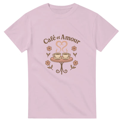 Romantisk T-shirt med fransk touch, inspirerad av kärlek och kaffe - Café et Amour.