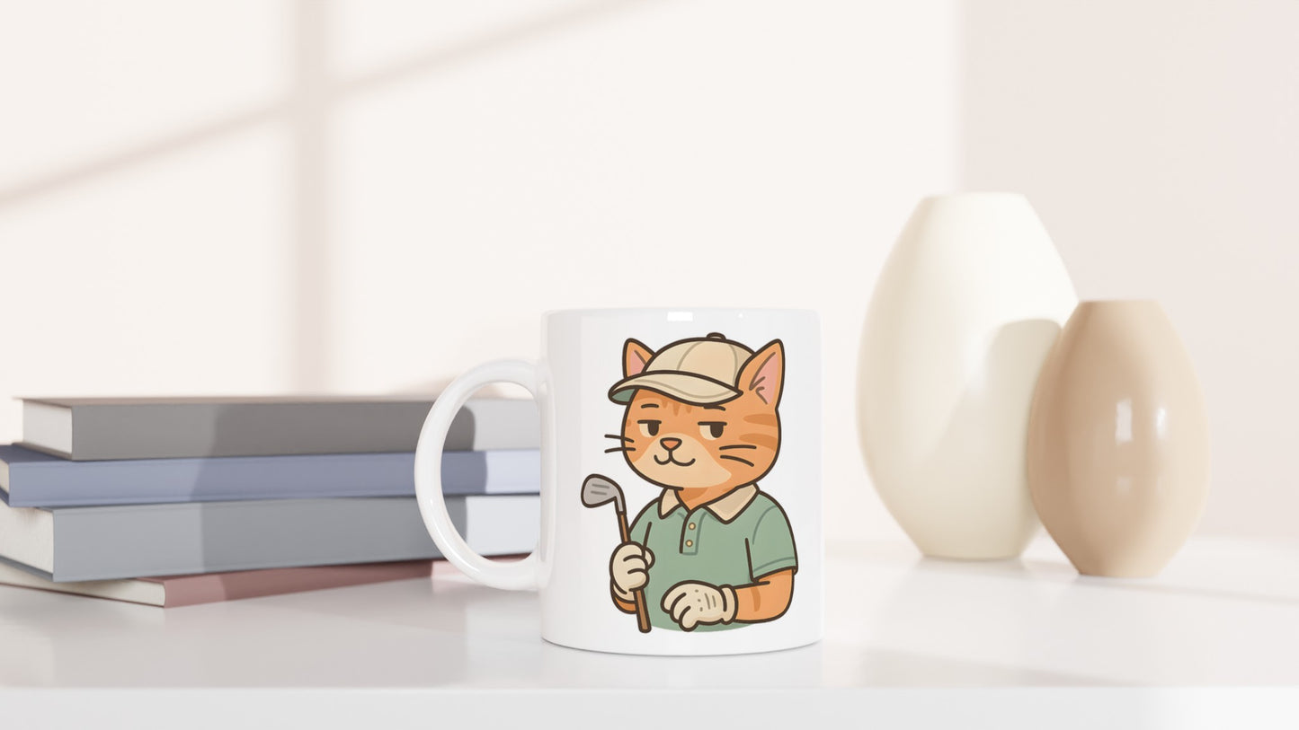 Sportig katt i golfdräkt ger morgonen en elegant touch.