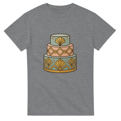 T-shirt med art deco-tårta, geometrisk design, pärlemordetaljer, lyxig känsla.