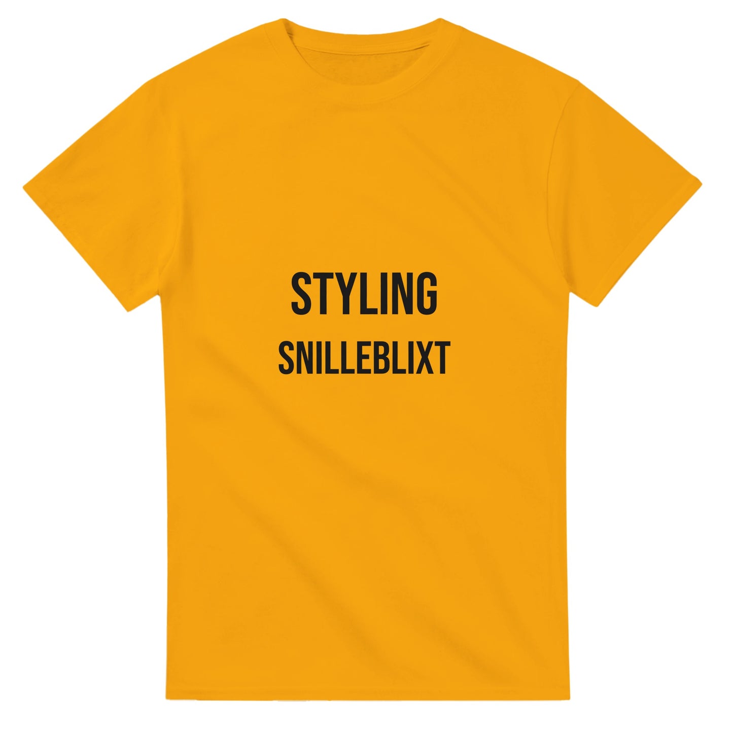 Stilren t-shirt för kreativa frisörer. Perfekt för experimenterande och uttrycksfulla looks. Utforska din kreativitet med Snilleblixt.