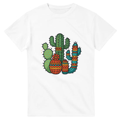 T-shirt med livliga kaktusar och traditionella mönster för att fira den mexikanska kulturen. Viva la Kaktus!