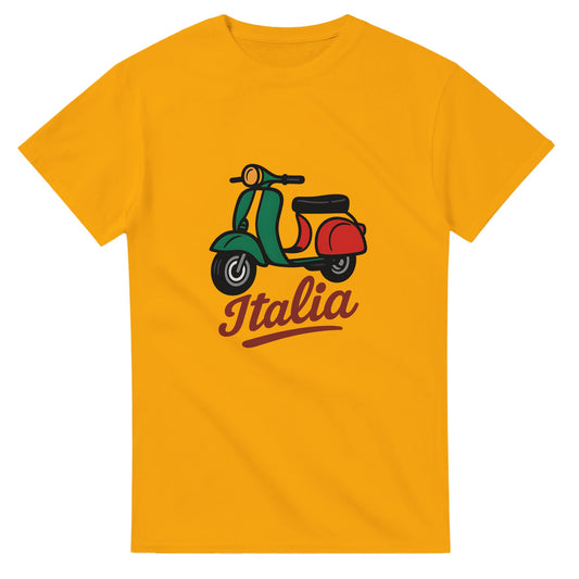 T-shirt med La Vespa Tricolore i Italiens färger och texten 'Italia'. Ikonisk, charmig och full av italiensk känsla!