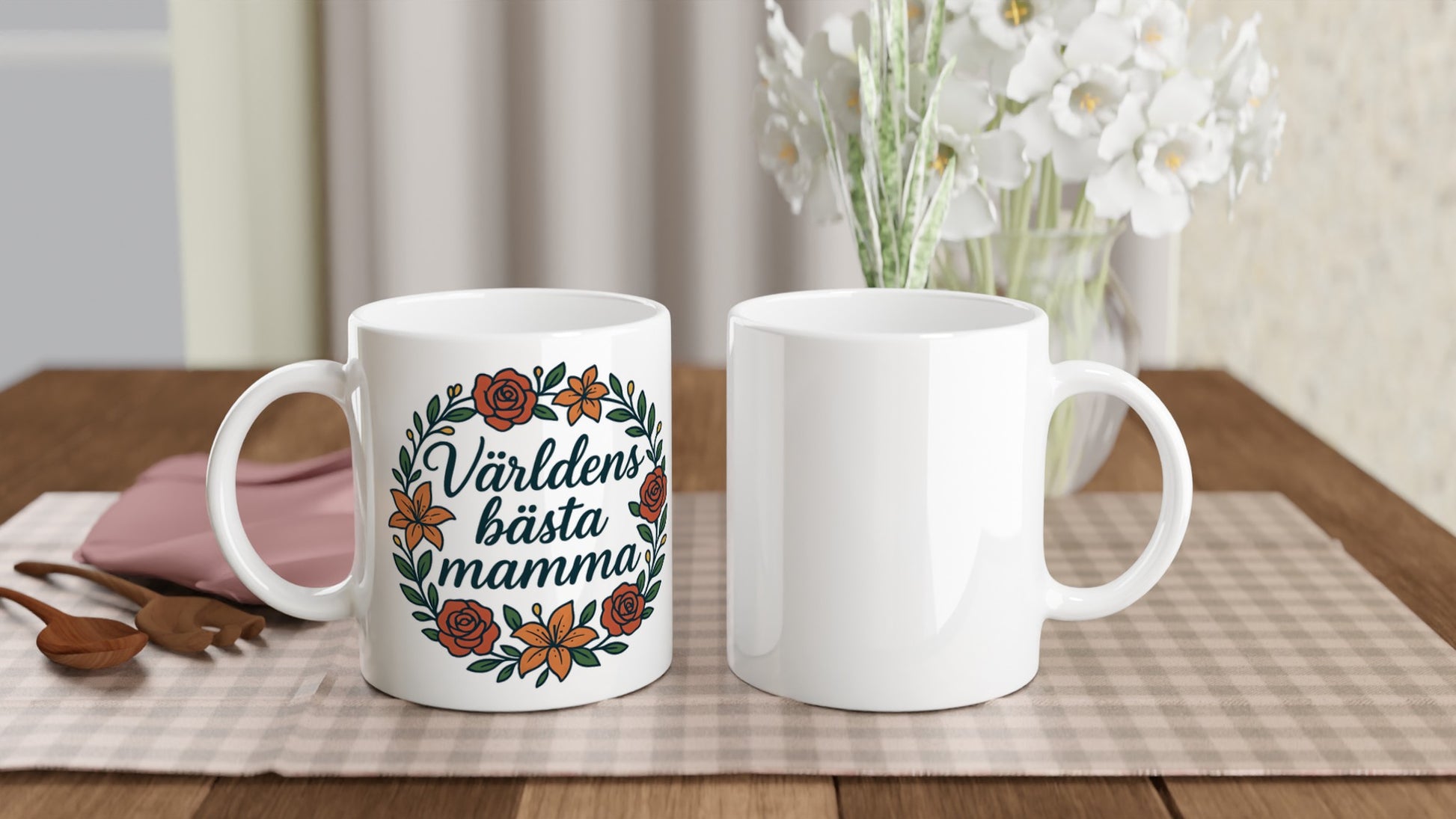 Mamma Magi - Blomkransmugg med handskriven text Världens bästa mamma och elegant blomkrans. Perfekt för den älskade mamman.